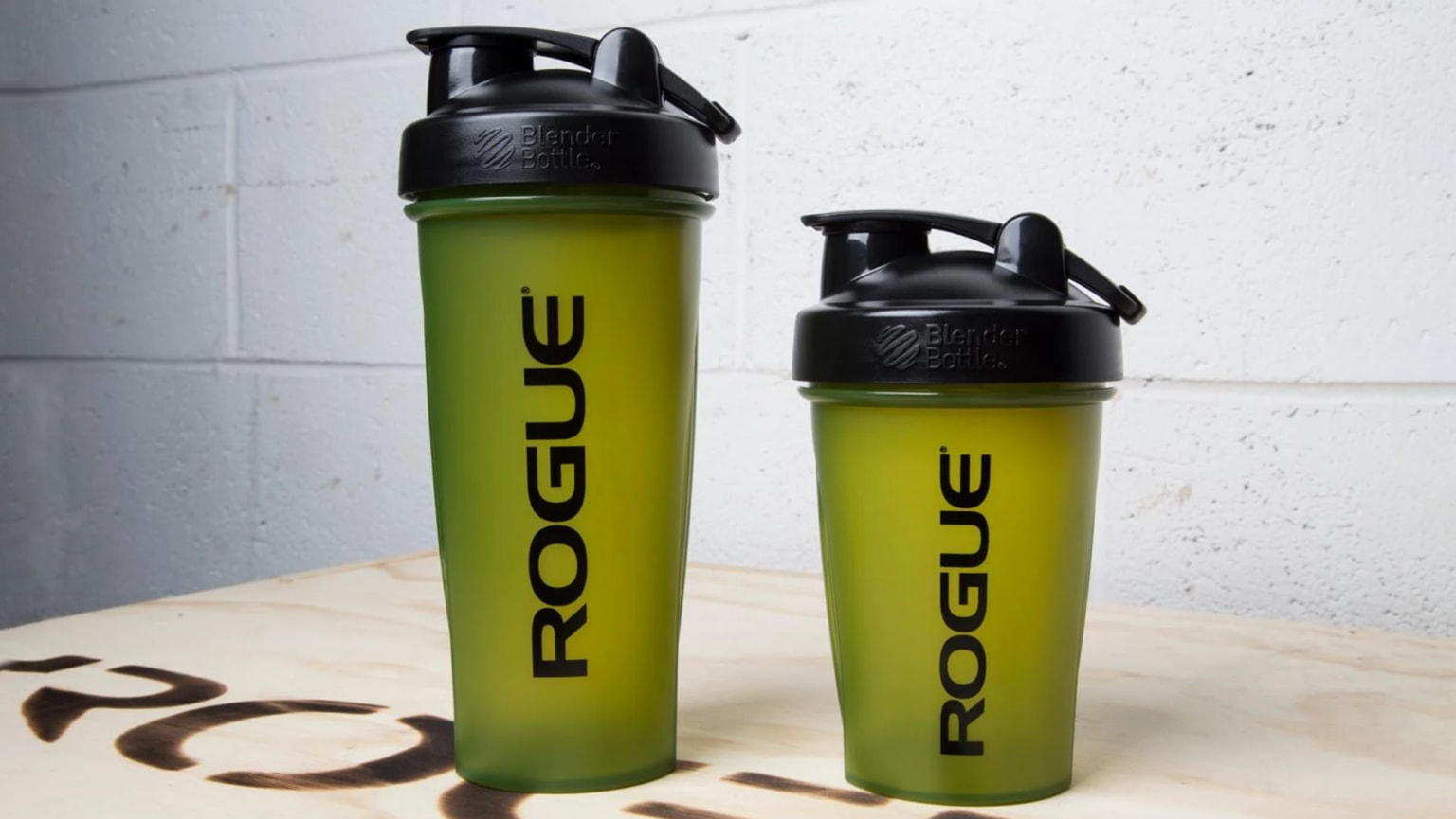 Rogue BlenderBottle Army Green Rogue Fitness